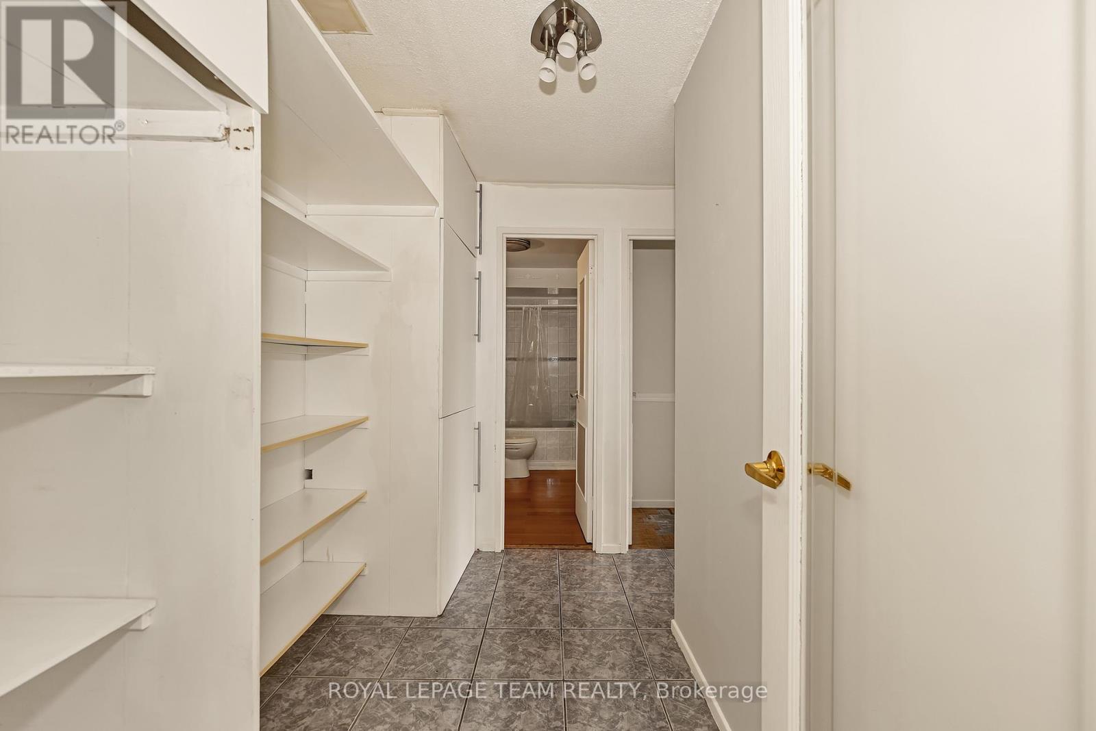 1210 - 20 Chesterton Drive, Ottawa, Ontario  K2E 6Z7 - Photo 14 - X12568254