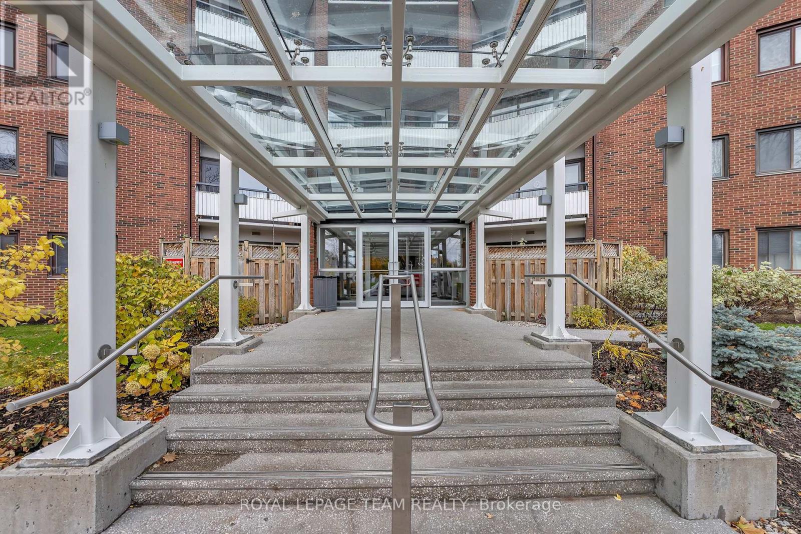 1210 - 20 Chesterton Drive, Ottawa, Ontario  K2E 6Z7 - Photo 4 - X12568254