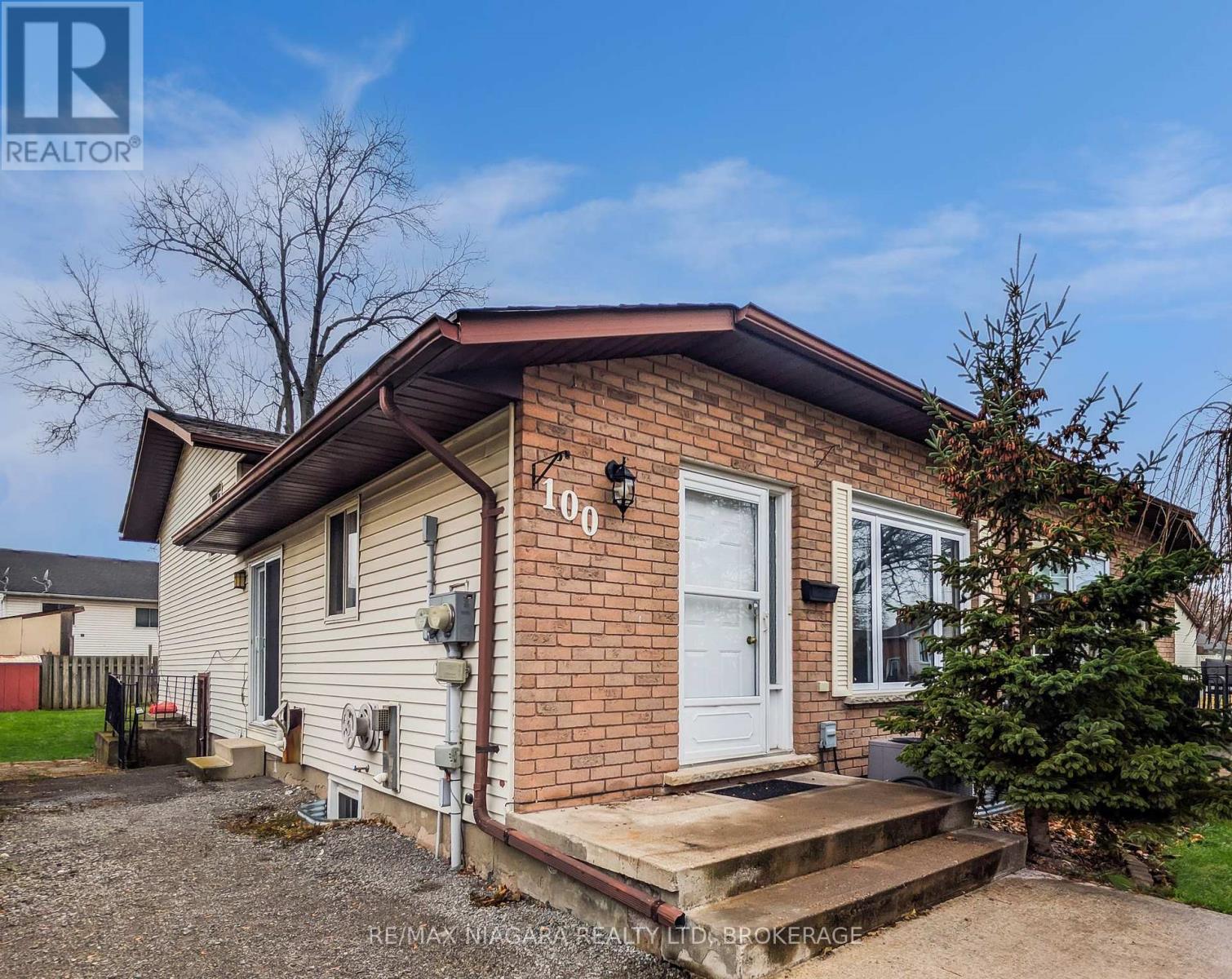 100 Terrace Avenue, Welland, Ontario  L3C 2C4 - Photo 2 - X12568242