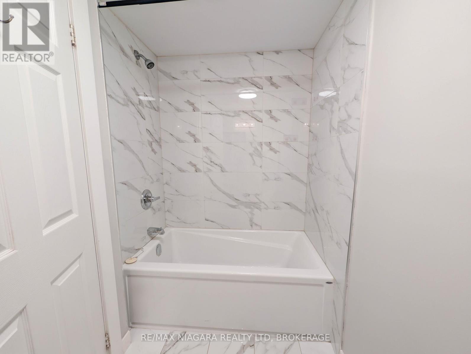 100 Terrace Avenue, Welland, Ontario  L3C 2C4 - Photo 24 - X12568242