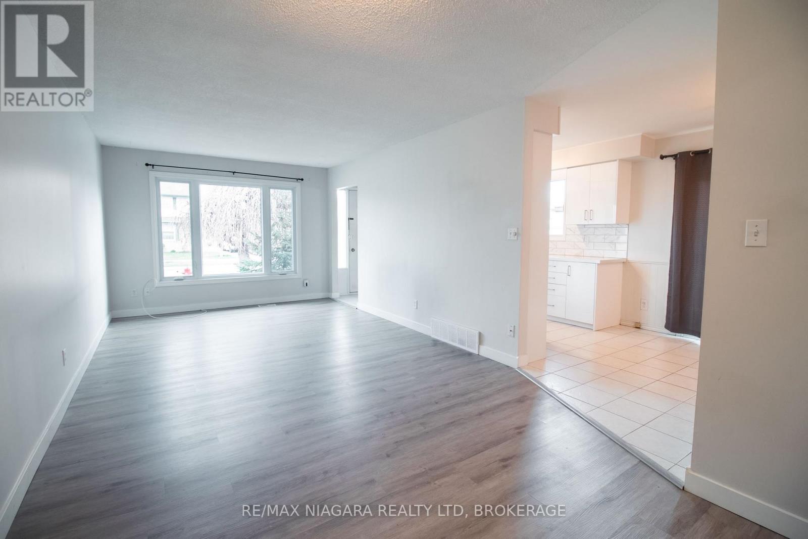 100 Terrace Avenue, Welland, Ontario  L3C 2C4 - Photo 4 - X12568242