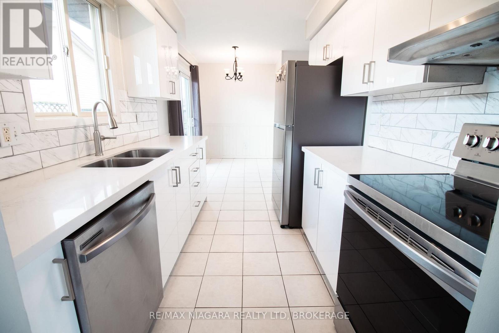 100 Terrace Avenue, Welland, Ontario  L3C 2C4 - Photo 7 - X12568242