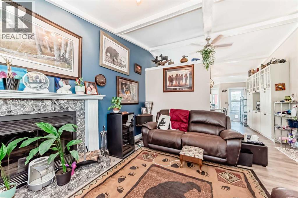 1328 Meadowbrook Drive Se, Airdrie, Alberta  T4A 2A3 - Photo 20 - A2248311