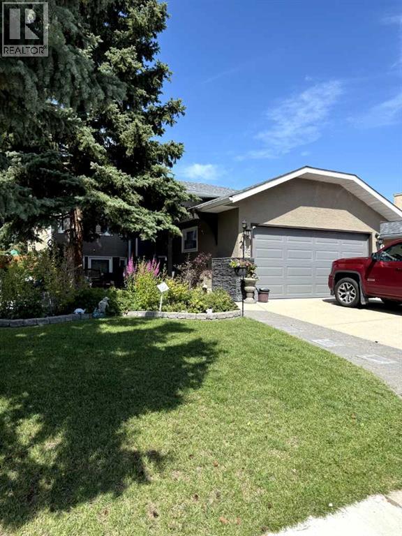 1328 Meadowbrook Drive Se, Airdrie, Alberta  T4A 2A3 - Photo 1 - A2248311