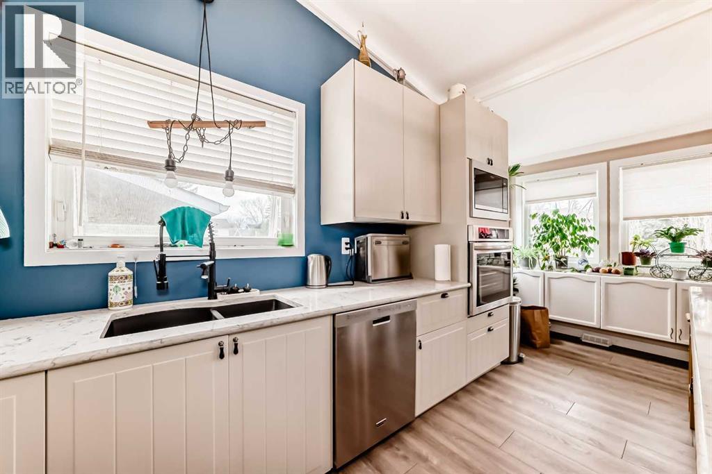 1328 Meadowbrook Drive Se, Airdrie, Alberta  T4A 2A3 - Photo 11 - A2248311