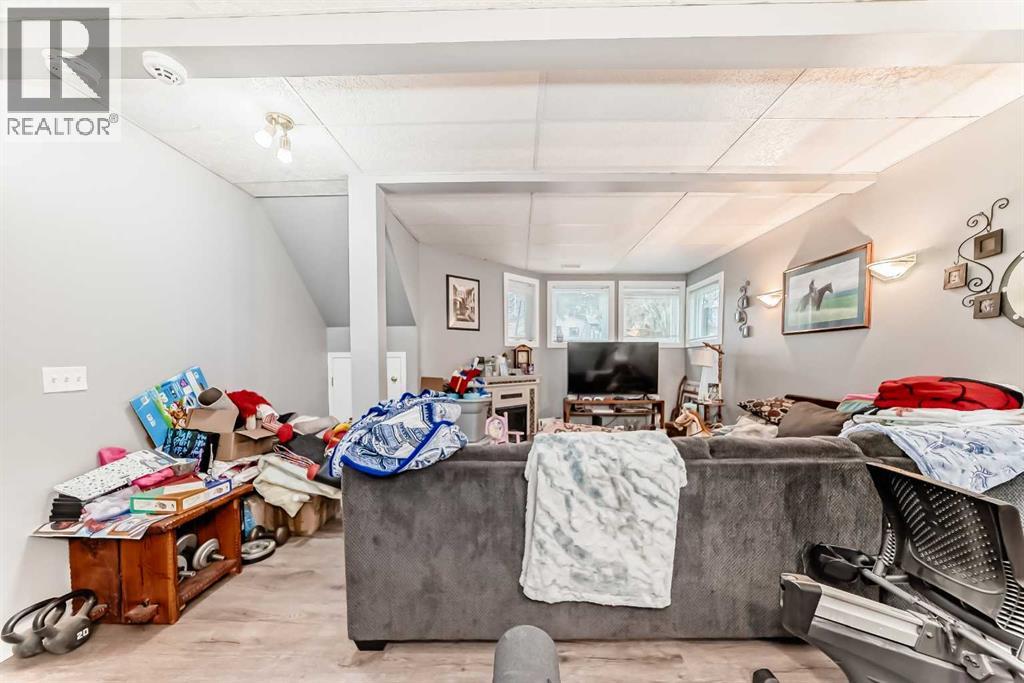 1328 Meadowbrook Drive Se, Airdrie, Alberta  T4A 2A3 - Photo 30 - A2248311