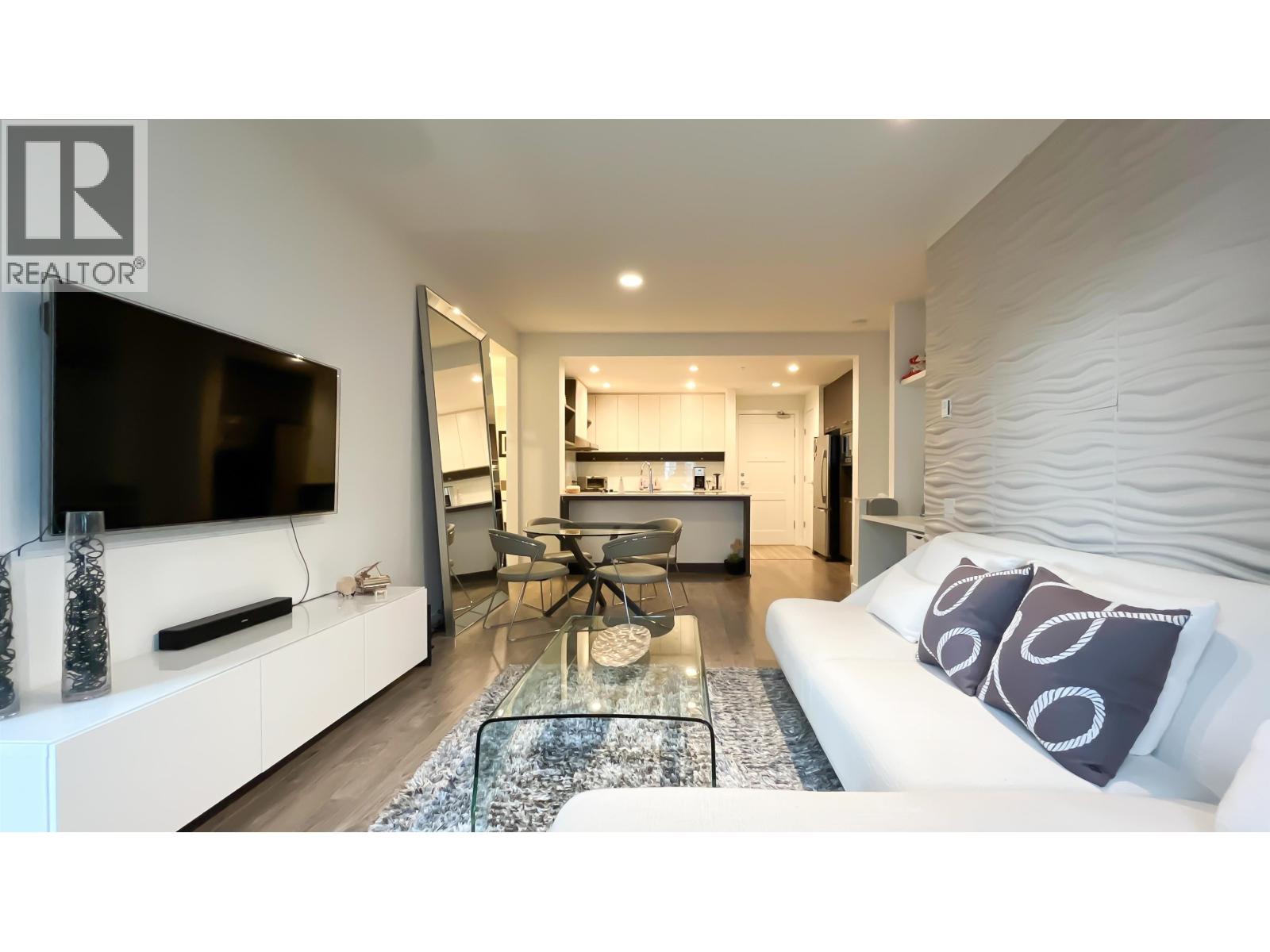 211 545 Foster Avenue, Coquitlam, British Columbia  V3J 0B3 - Photo 6 - R3069368