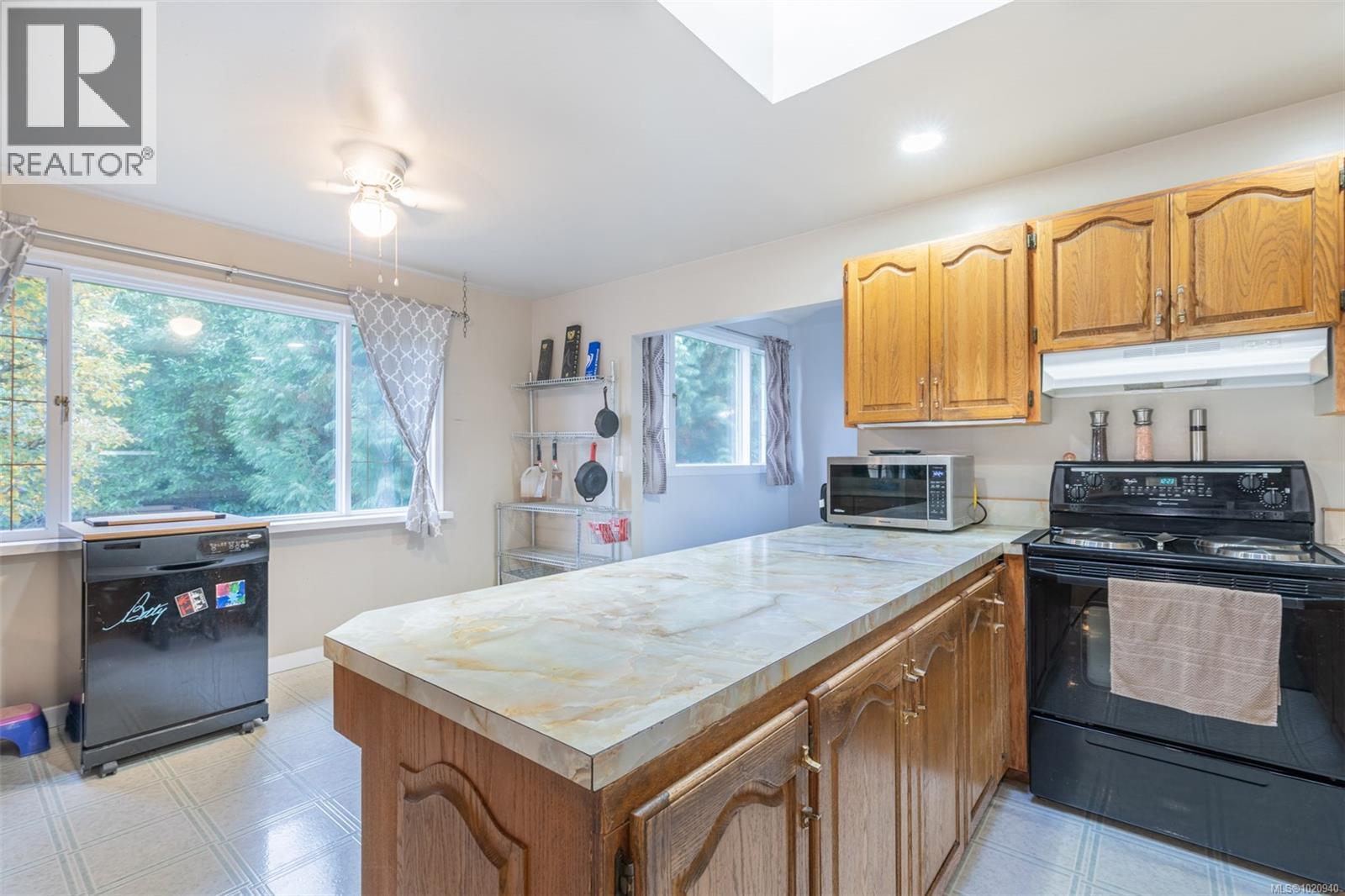 2275 Millstream Rd, Langford, British Columbia  V9B 6H2 - Photo 9 - 1020940