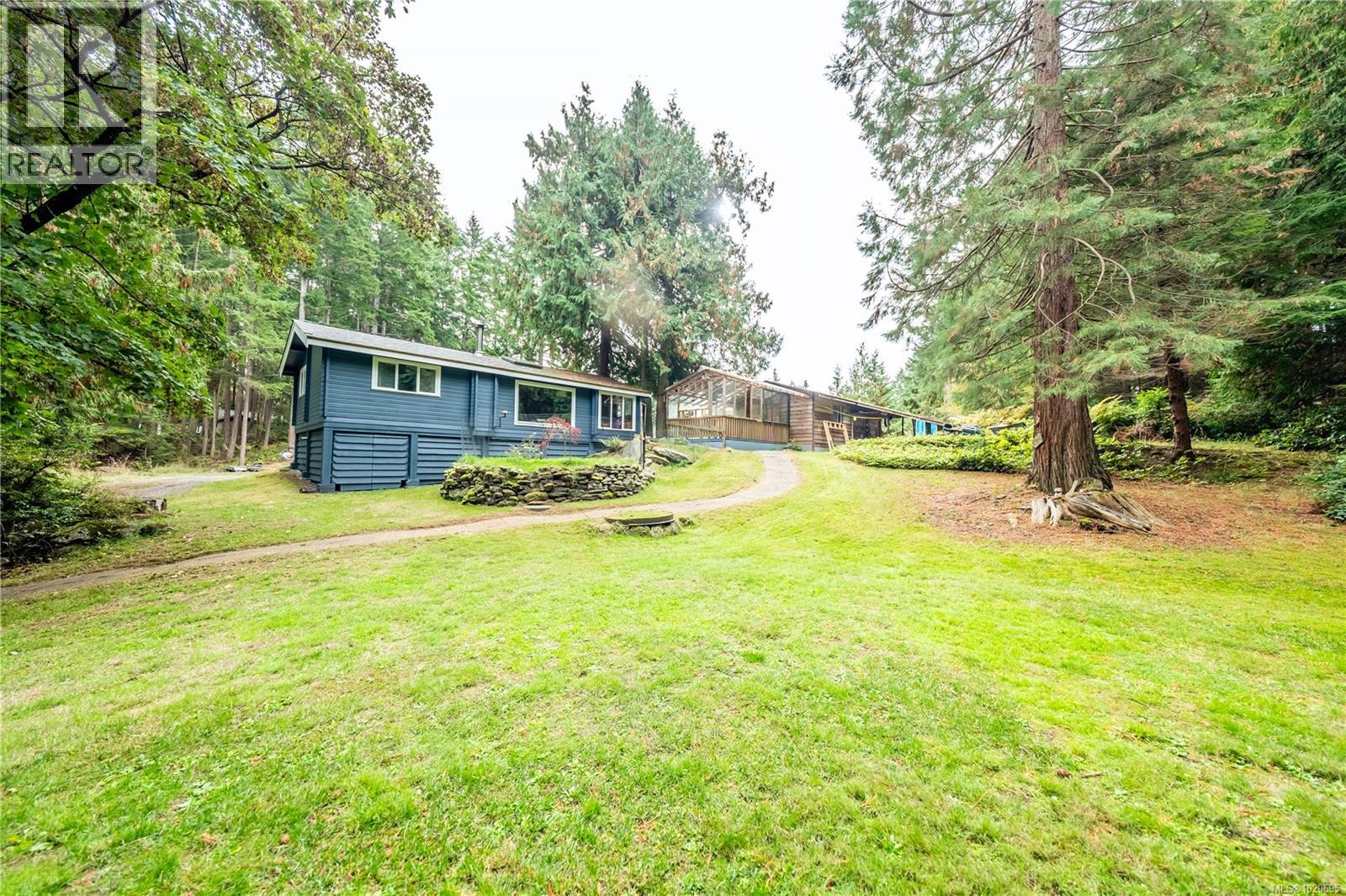 336 Hemlock Ave, Gabriola Island, British Columbia  V0R 1X1 - Photo 3 - 1020695
