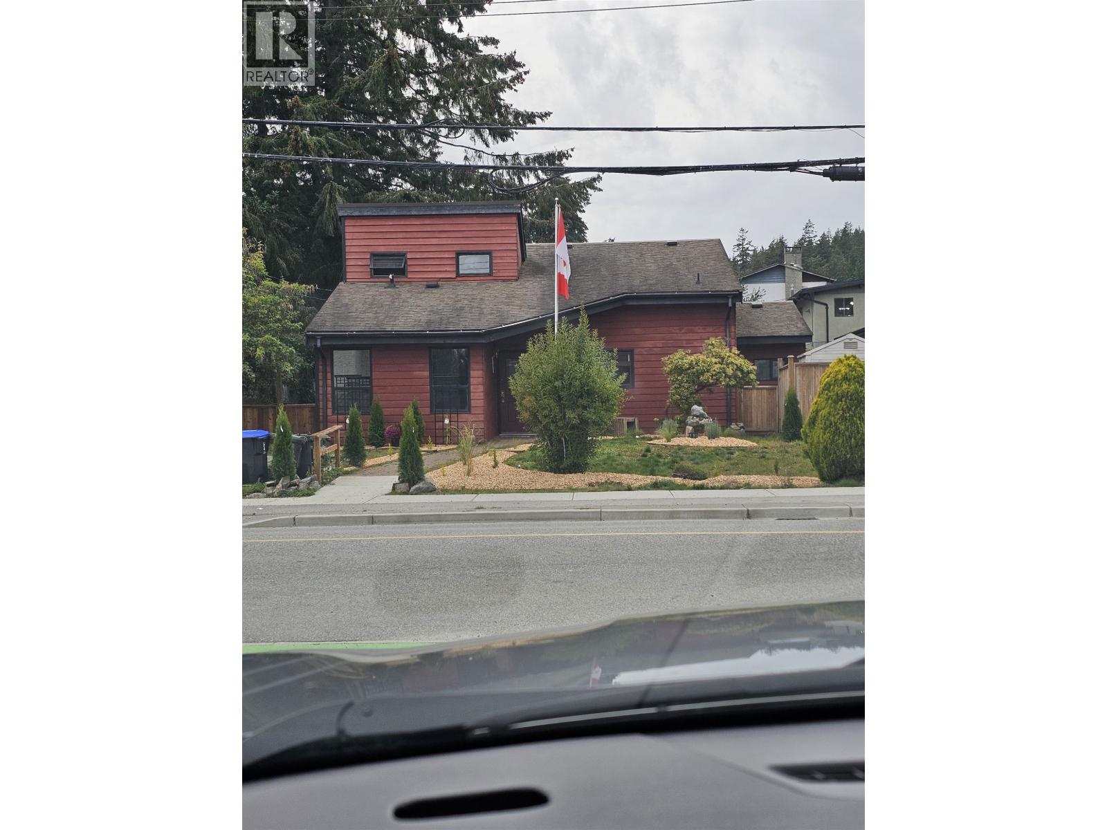 5613 Trail Avenue, Sechelt, British Columbia  V7Z 0H8 - Photo 34 - R3069369