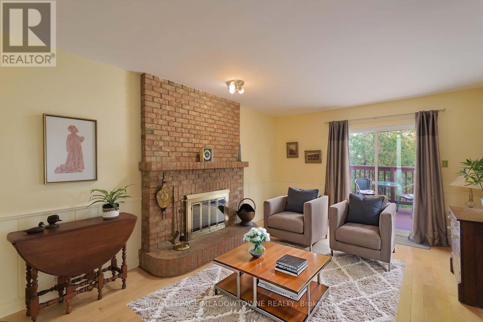 4207 Trapper Crescent, Mississauga, Ontario  L5L 3A7 - Photo 15 - W12536326