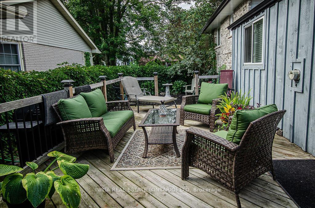 15 Balcarres Road, London North (North C), Ontario  N5X 2H5 - Photo 24 - X12544114