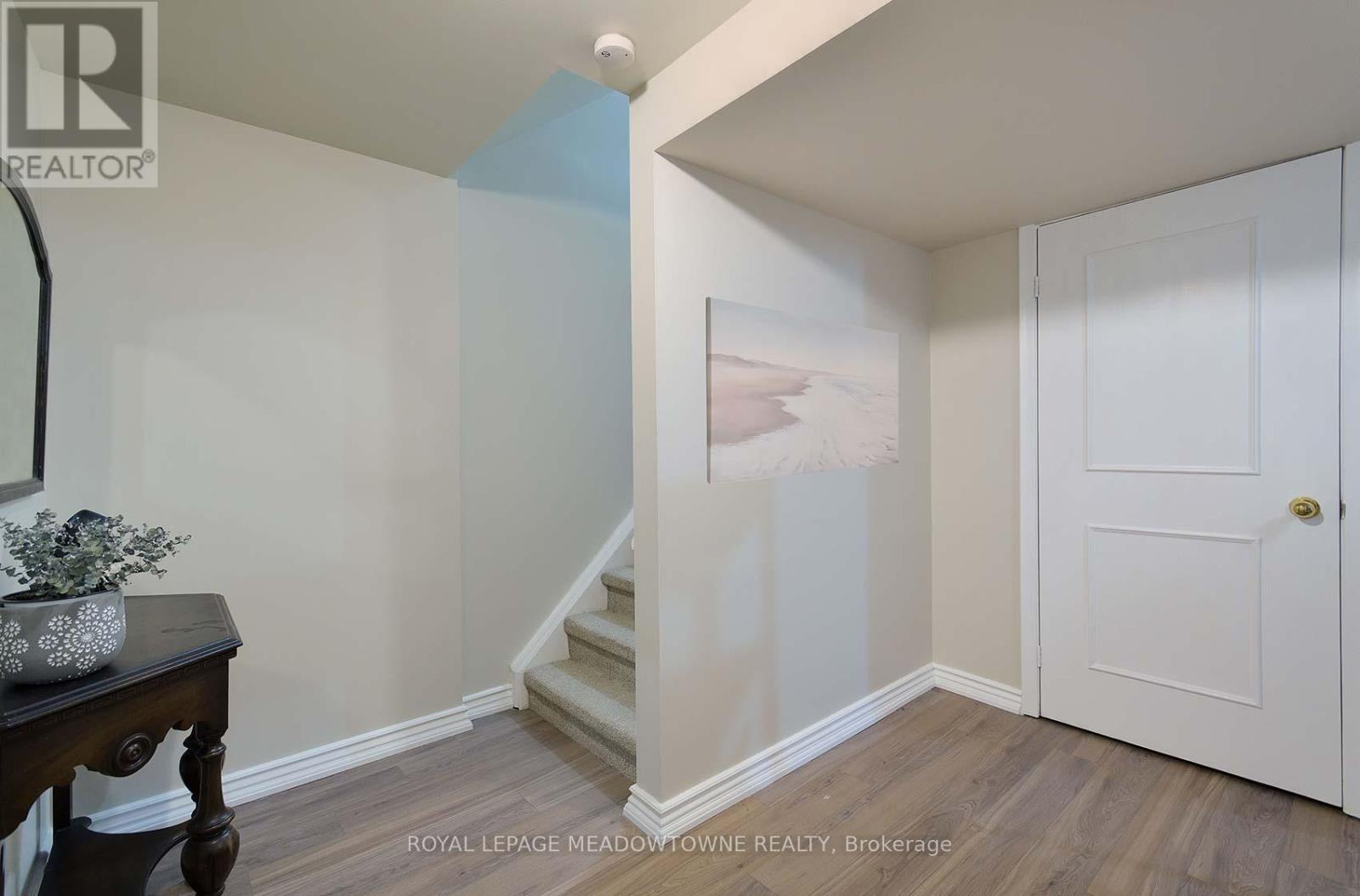 4207 Trapper Crescent, Mississauga, Ontario  L5L 3A7 - Photo 36 - W12536326