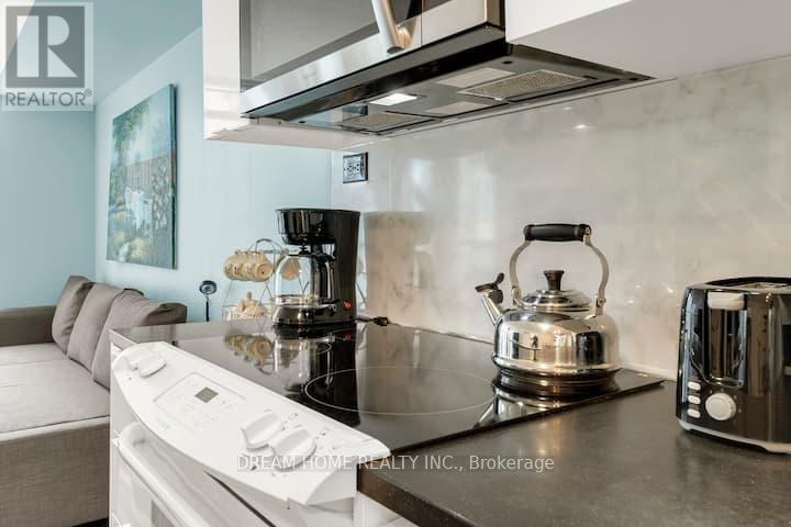 1810 - 151 Dan Leckie Way, Toronto, Ontario  M5V 4B2 - Photo 6 - C12568260