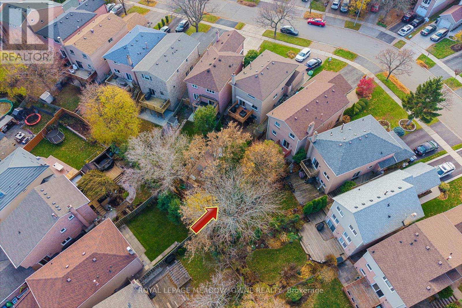 4207 Trapper Crescent, Mississauga, Ontario  L5L 3A7 - Photo 47 - W12536326