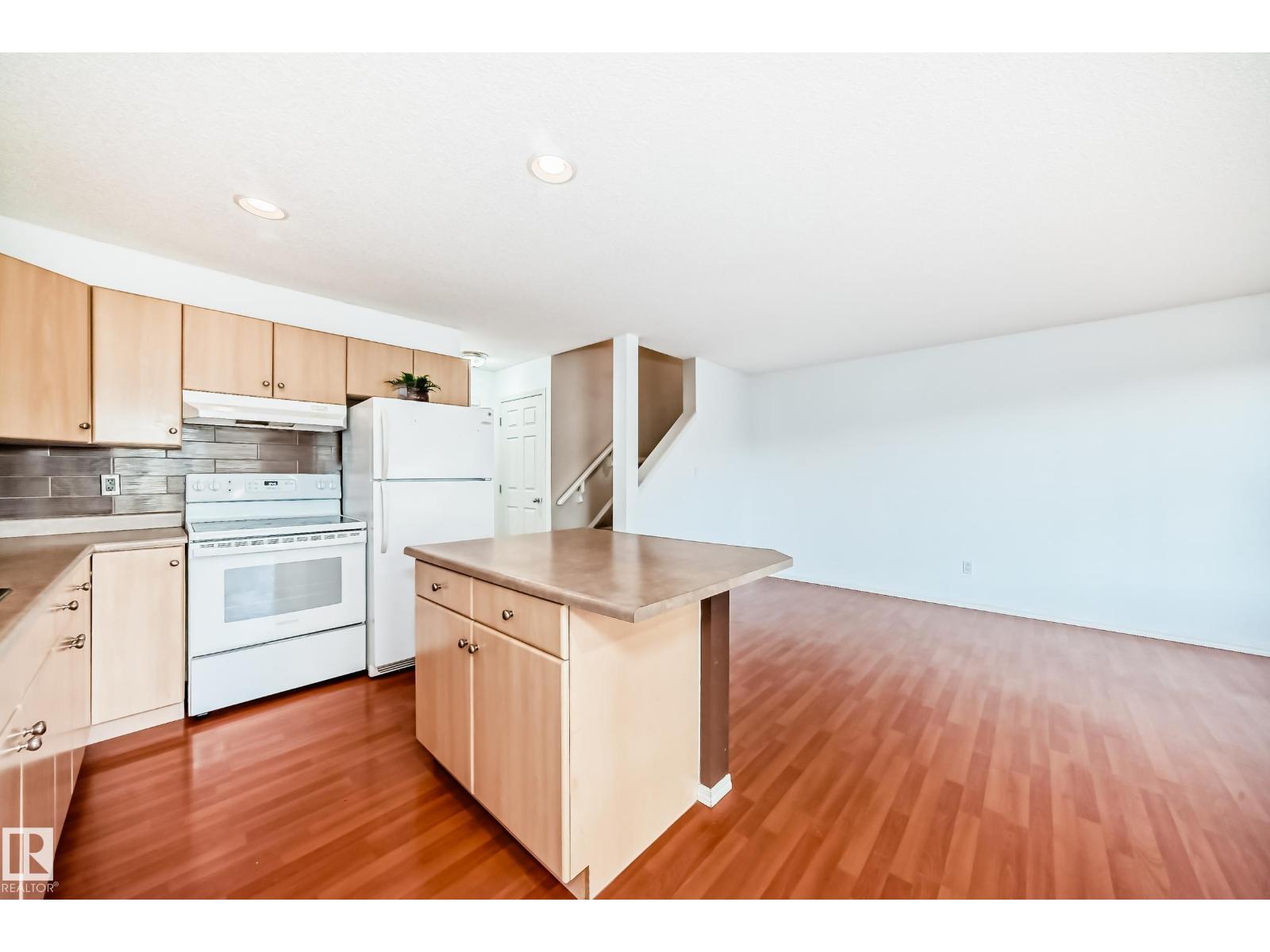 #34 2021 Grantham Co Nw, Edmonton, Alberta  T5T 6V7 - Photo 2 - E4459730