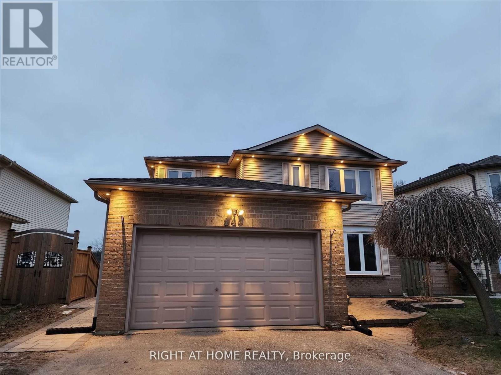 844 CROWELLS STREET, Oshawa, Ontario