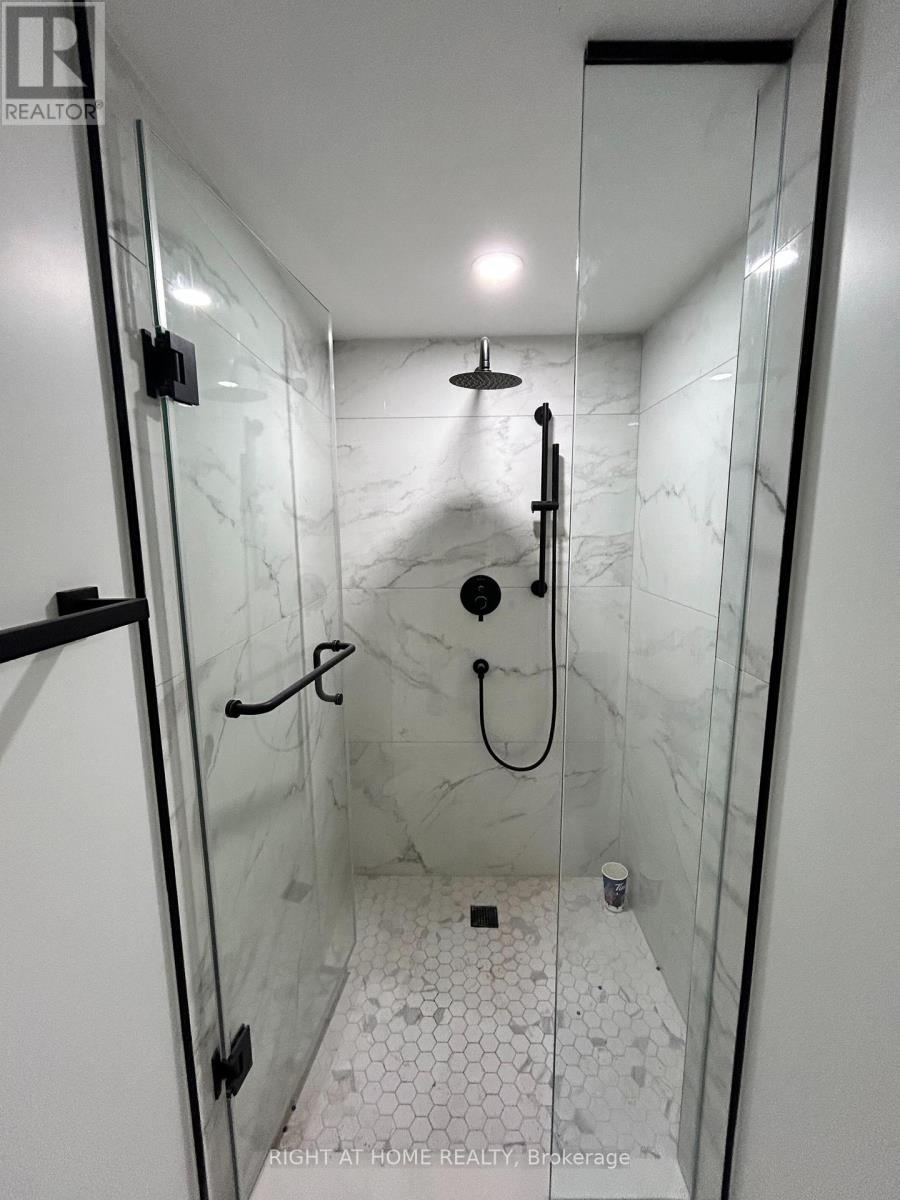 844 Crowells Street, Oshawa, Ontario  L1K 1X3 - Photo 9 - E12568262