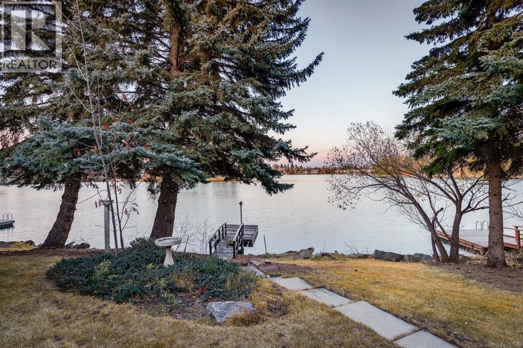 540 Lake Moraine Green Se, Calgary, Alberta  T2J 3A3 - Photo 21 - A2269328