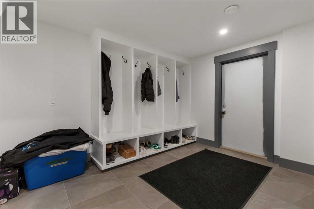 30 Roselawn Crescent Nw, Calgary, Alberta  T2K 1K6 - Photo 46 - A2269817