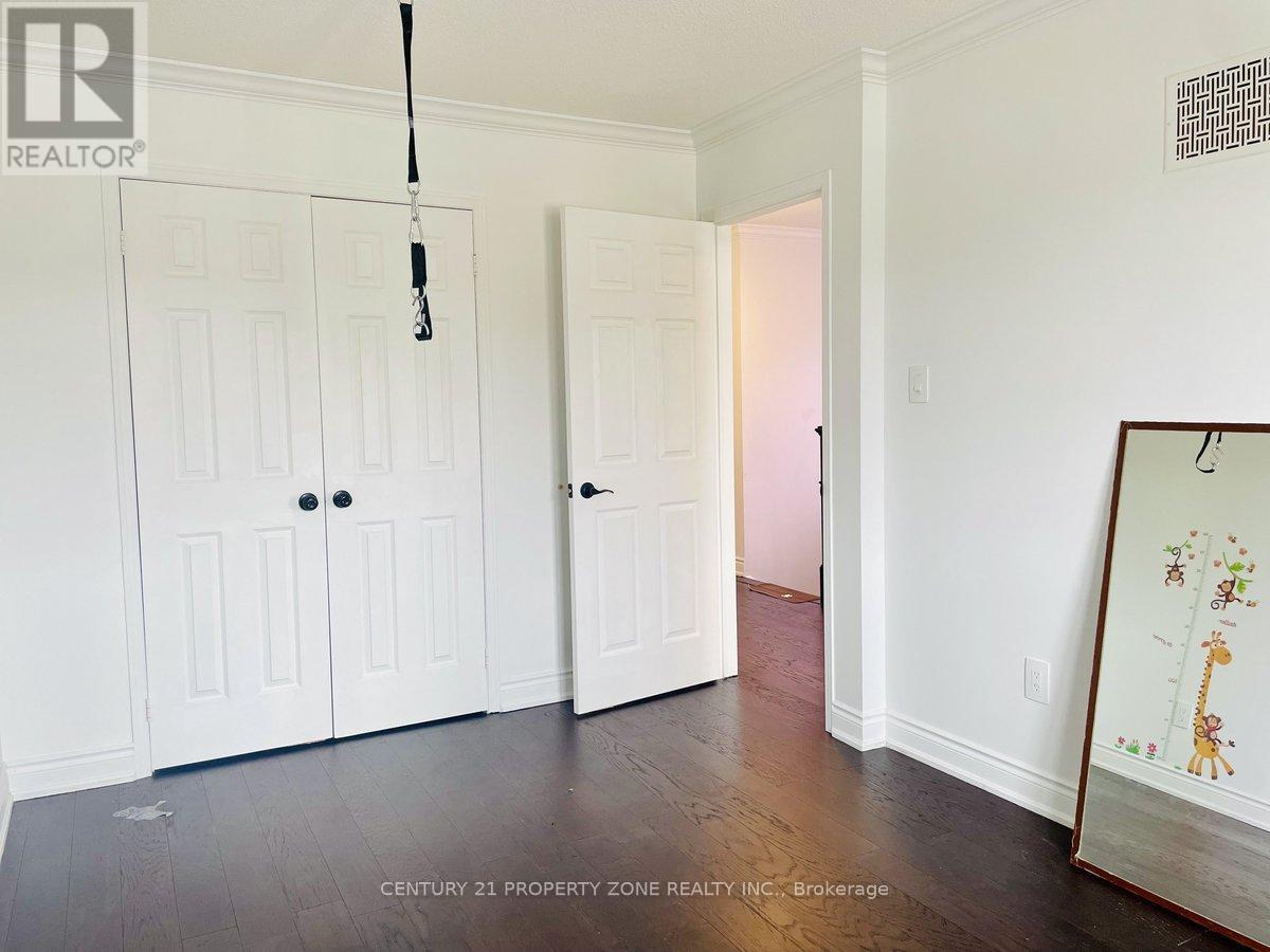 58 Long Point Drive, Richmond Hill, Ontario  L4E 3Z8 - Photo 15 - N12568266