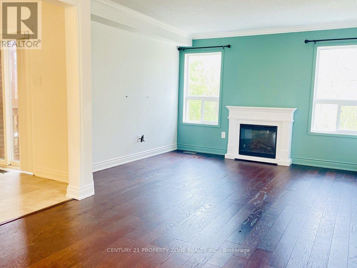 58 Long Point Drive, Richmond Hill, Ontario  L4E 3Z8 - Photo 6 - N12568266