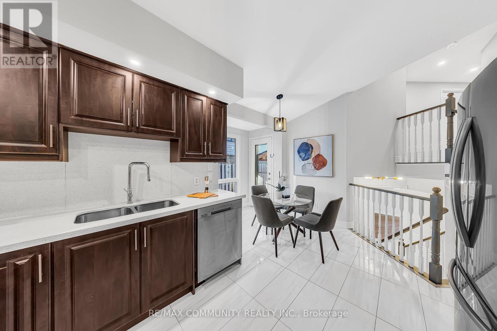 1955 Dalhousie Crescent, Oshawa, Ontario  L1G 8C3 - Photo 15 - E12564886