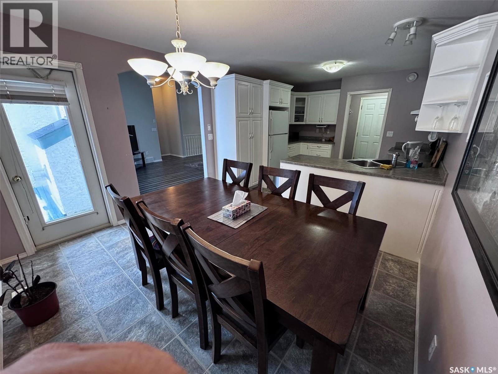 611 Le May Court, Saskatoon, Saskatchewan  S7S 1L2 - Photo 13 - SK024450