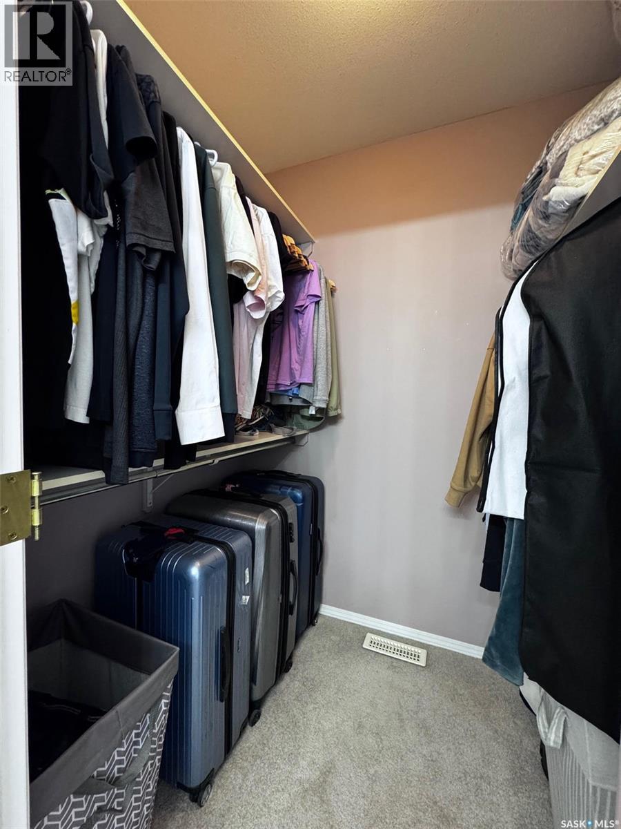 611 Le May Court, Saskatoon, Saskatchewan  S7S 1L2 - Photo 21 - SK024450