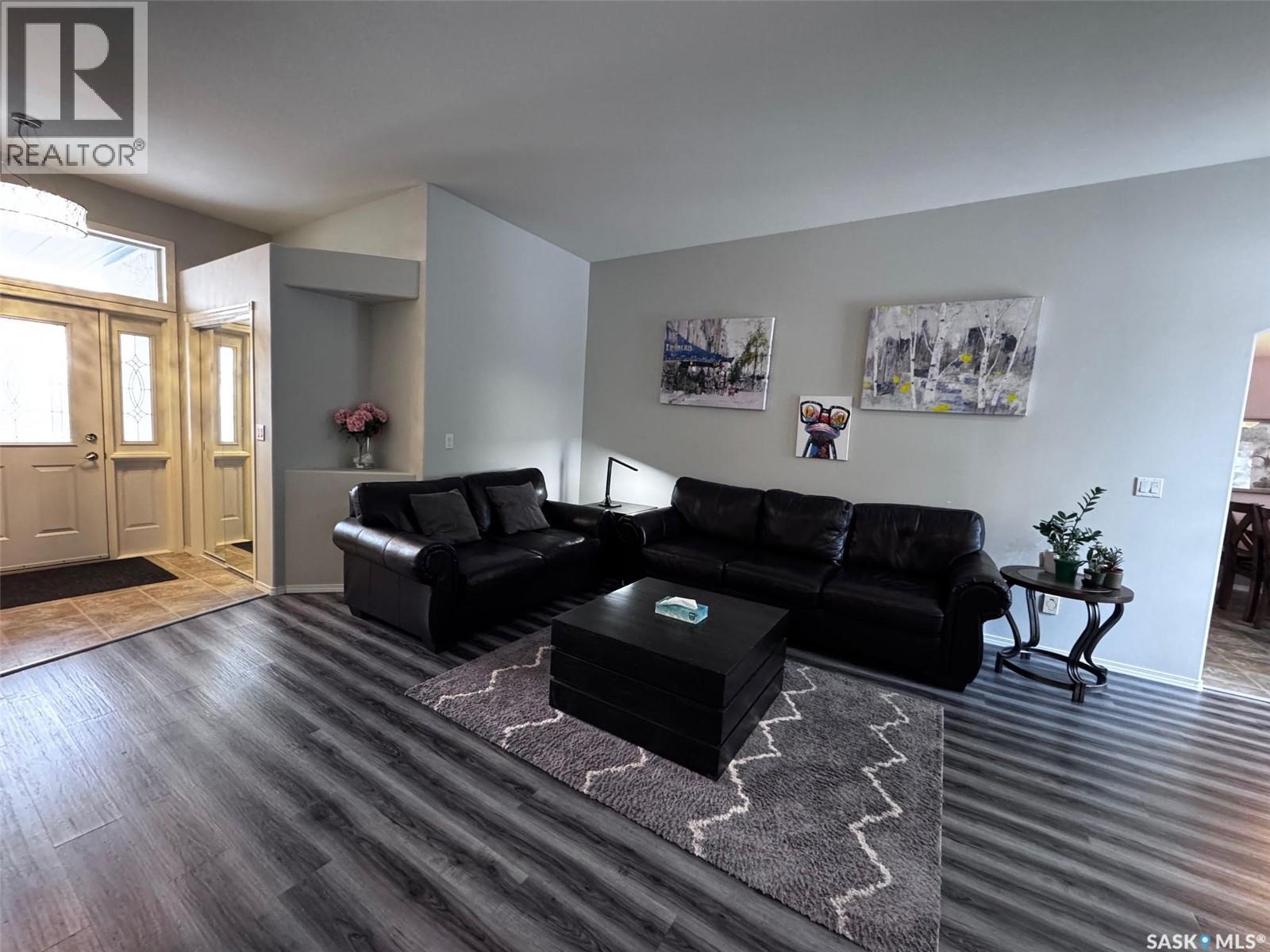 611 Le May Court, Saskatoon, Saskatchewan  S7S 1L2 - Photo 8 - SK024450