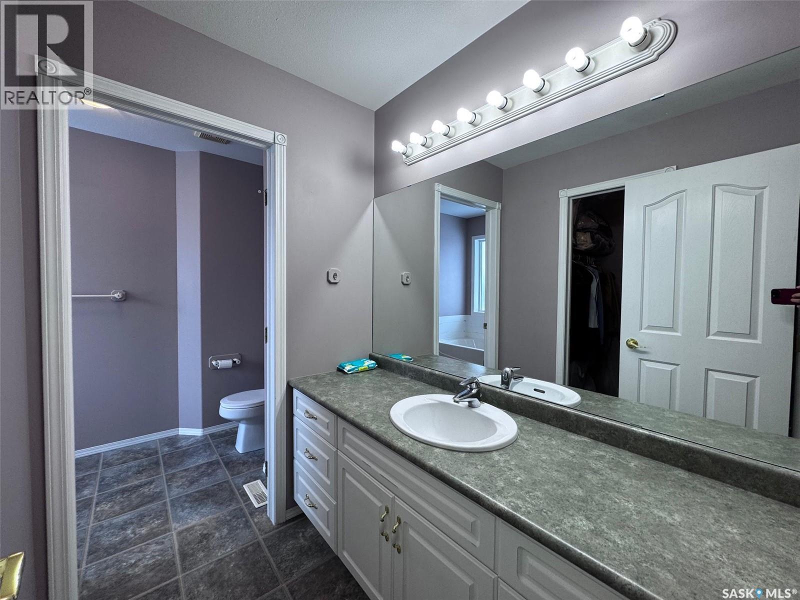 611 Le May Court, Saskatoon, Saskatchewan  S7S 1L2 - Photo 9 - SK024450