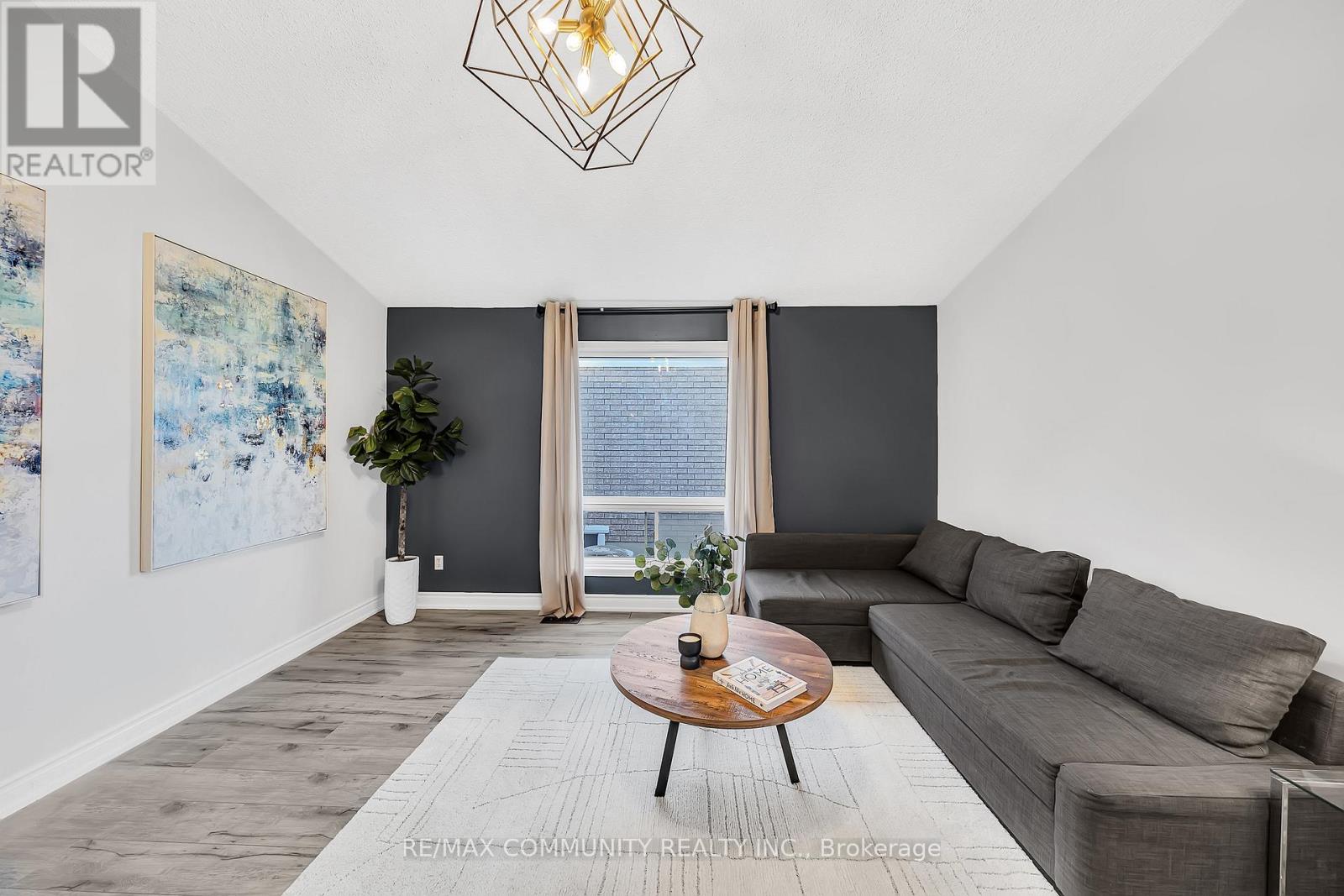 1955 Dalhousie Crescent, Oshawa, Ontario  L1G 8C3 - Photo 8 - E12564886