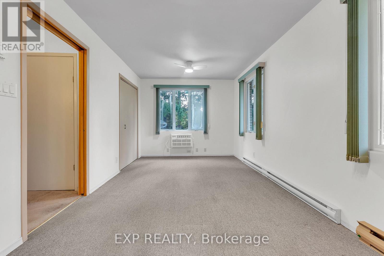 31 Southcrest Drive, Greater Napanee (Greater Napanee), Ontario  K7R 3J9 - Photo 19 - X12449146