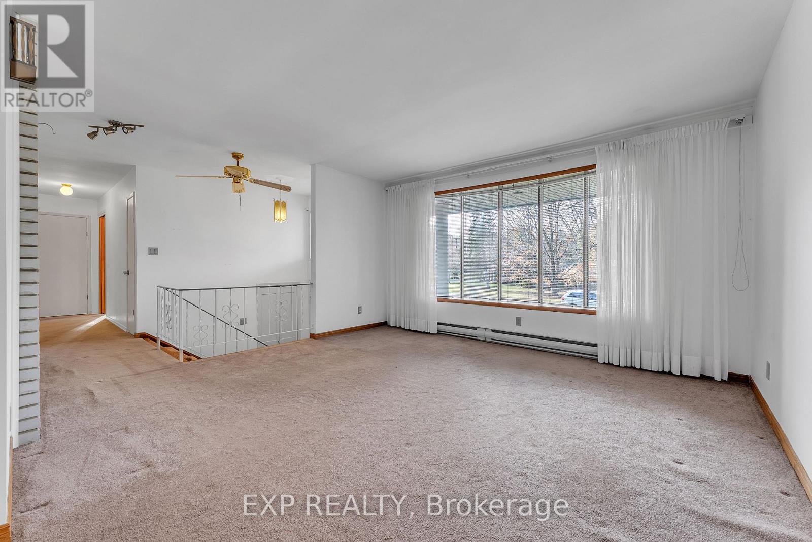 31 Southcrest Drive, Greater Napanee (Greater Napanee), Ontario  K7R 3J9 - Photo 11 - X12449146