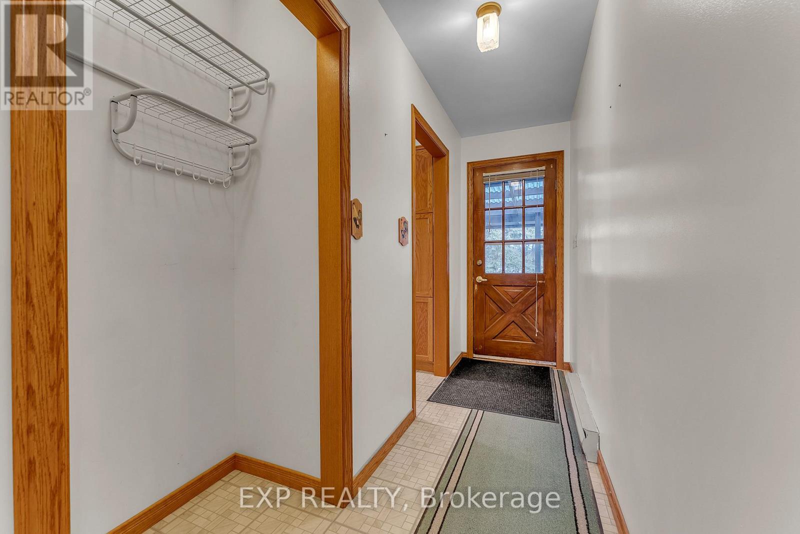 31 Southcrest Drive, Greater Napanee (Greater Napanee), Ontario  K7R 3J9 - Photo 14 - X12449146