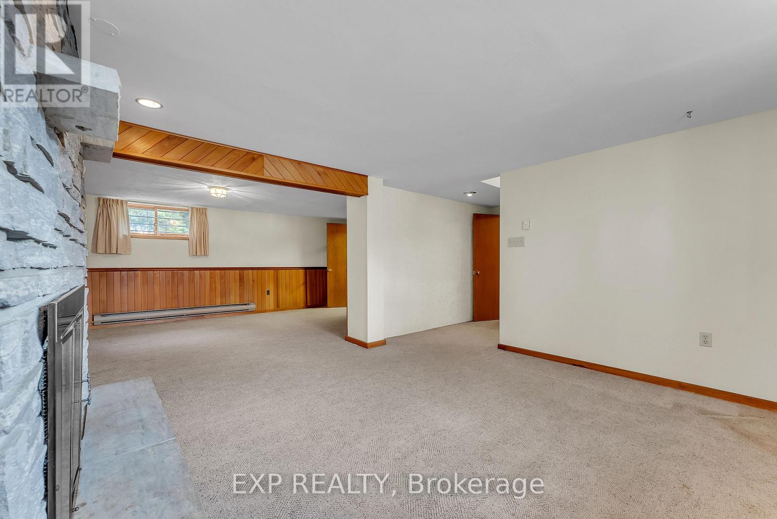 31 Southcrest Drive, Greater Napanee (Greater Napanee), Ontario  K7R 3J9 - Photo 32 - X12449146