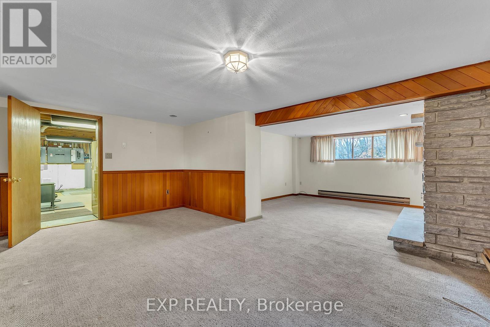 31 Southcrest Drive, Greater Napanee (Greater Napanee), Ontario  K7R 3J9 - Photo 29 - X12449146