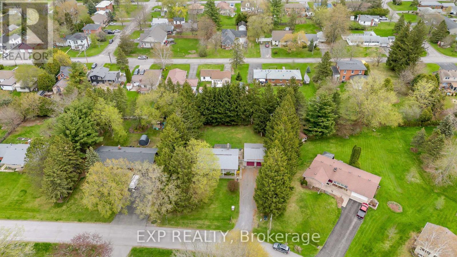 31 Southcrest Drive, Greater Napanee (Greater Napanee), Ontario  K7R 3J9 - Photo 34 - X12449146