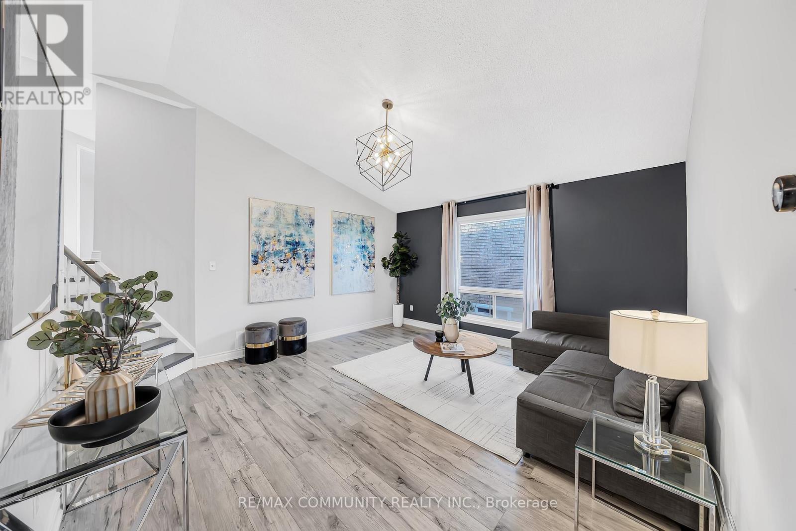 1955 Dalhousie Crescent, Oshawa, Ontario  L1G 8C3 - Photo 7 - E12564886