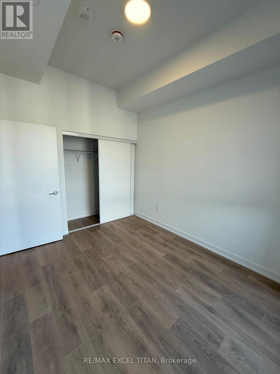 621 - 1037 The Queensway Street N, Toronto, Ontario  M8Z 6C7 - Photo 12 - W12568238