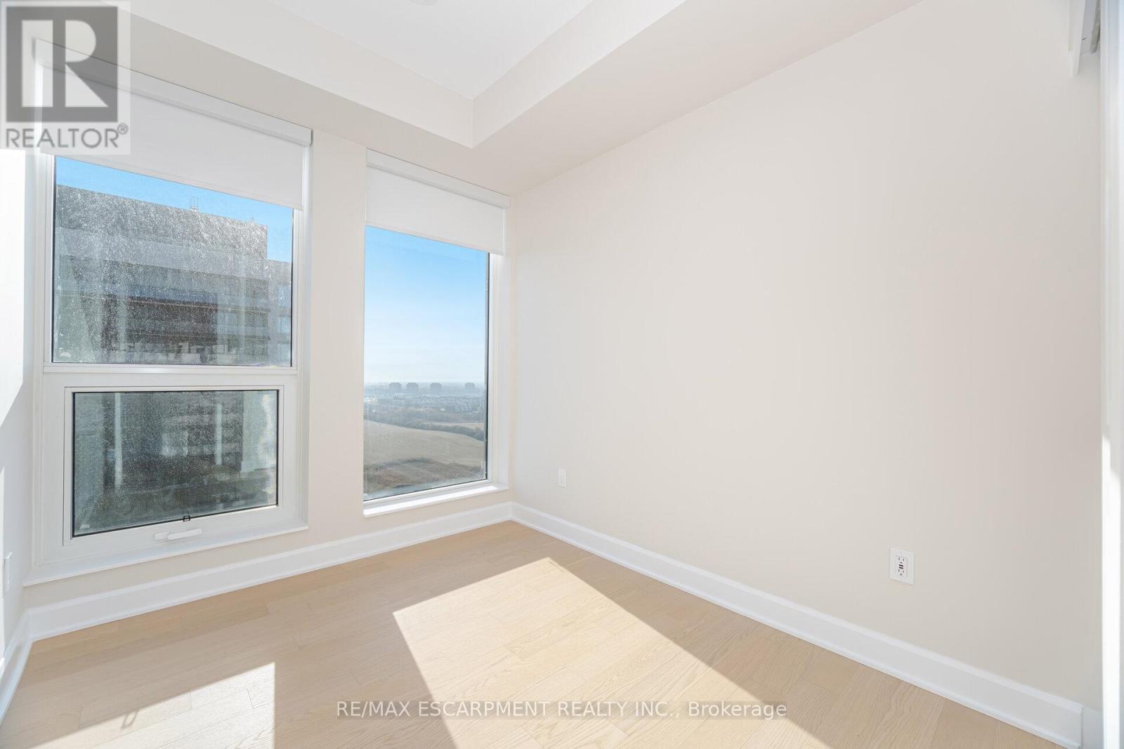 1901 - 3240 William Coltson Avenue, Oakville, Ontario  L6H 8C8 - Photo 15 - W12568252