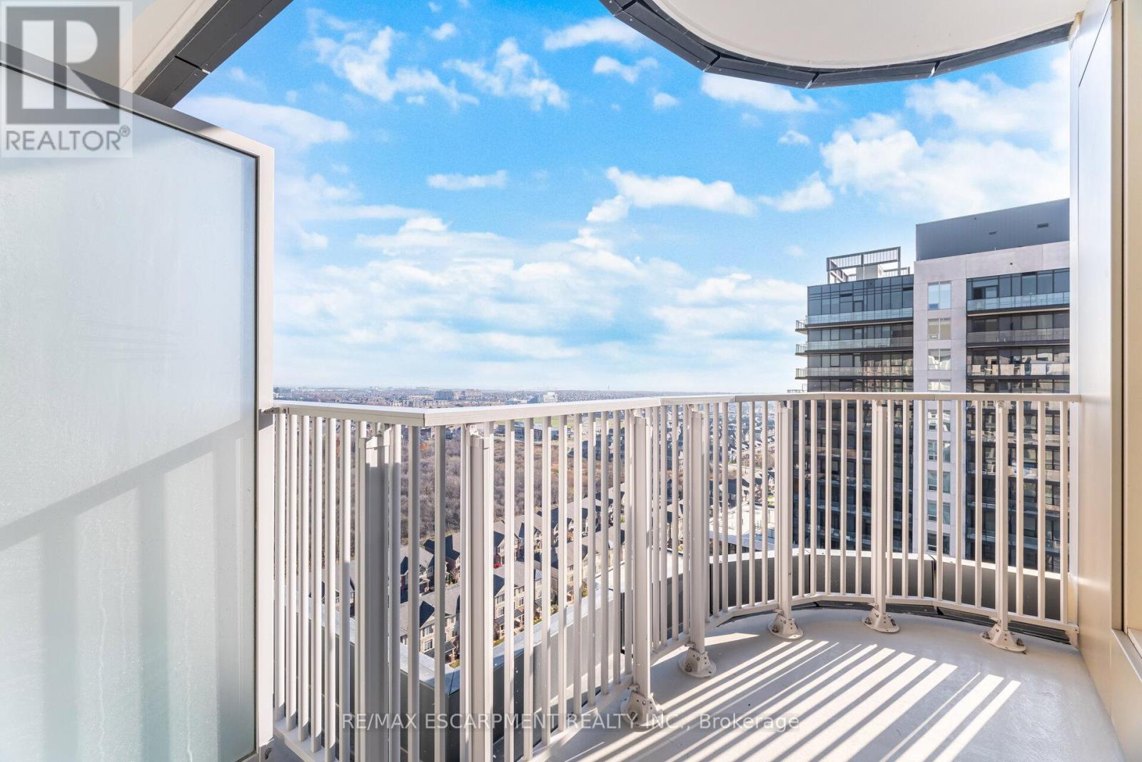 1901 - 3240 William Coltson Avenue, Oakville, Ontario  L6H 8C8 - Photo 19 - W12568252