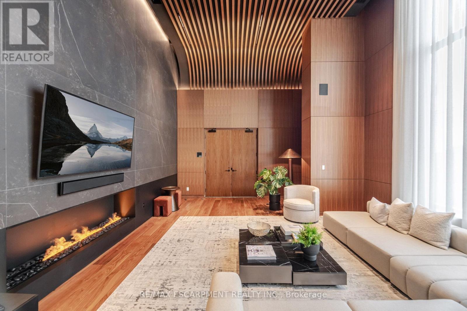 1901 - 3240 William Coltson Avenue, Oakville, Ontario  L6H 8C8 - Photo 35 - W12568252