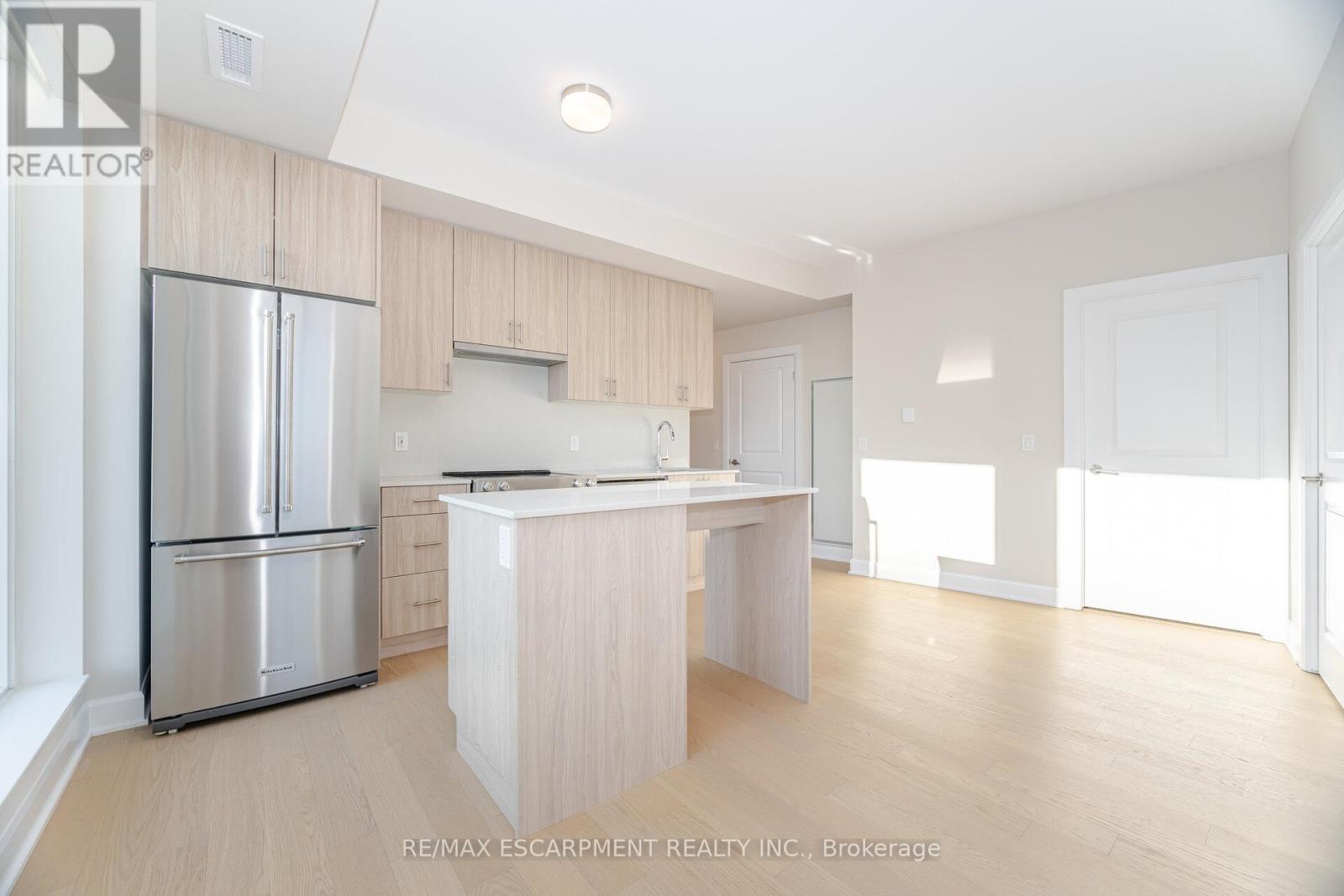 1901 - 3240 William Coltson Avenue, Oakville, Ontario  L6H 8C8 - Photo 7 - W12568252