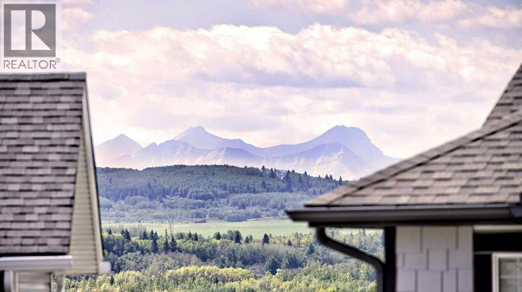 244 Heritage Bay, Cochrane, Alberta  T4C 0L3 - Photo 1 - A2235147