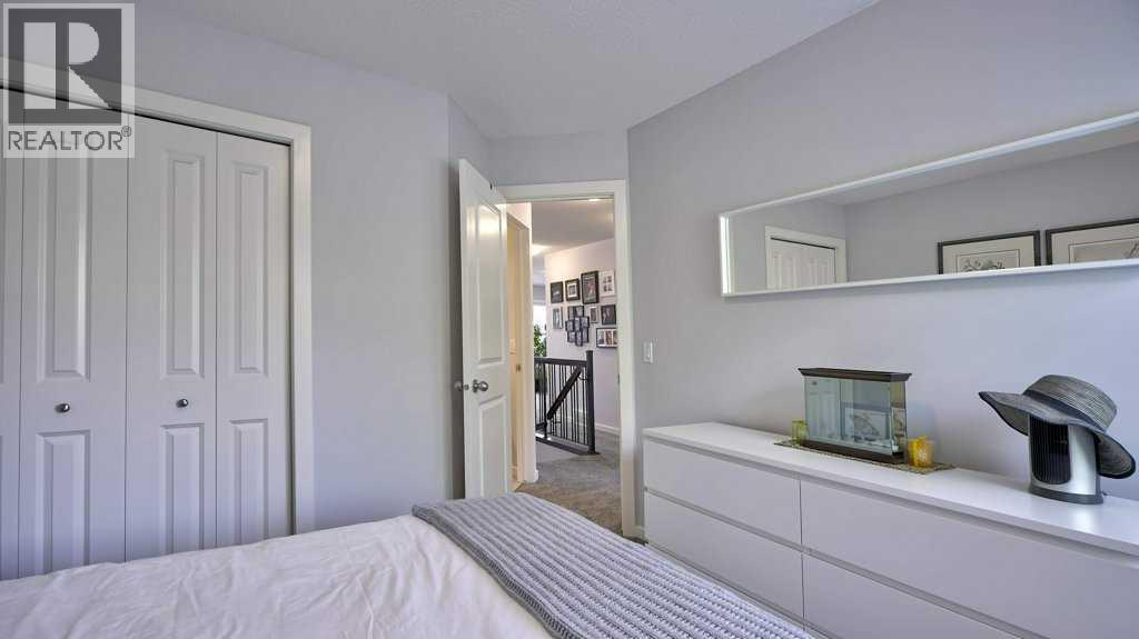 244 Heritage Bay, Cochrane, Alberta  T4C 0L3 - Photo 32 - A2235147
