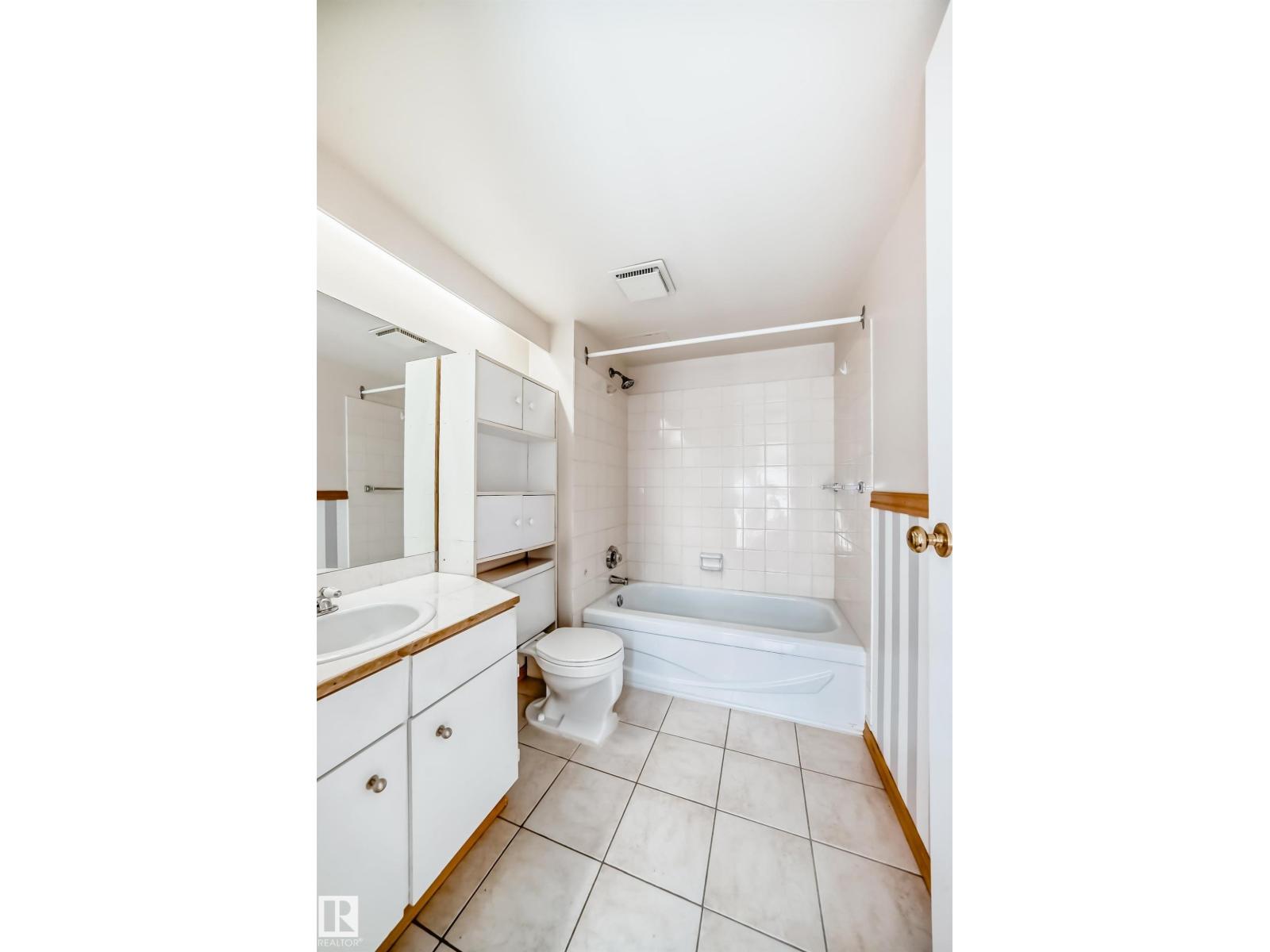 #208 10149 Saskatchewan Dr Nw, Edmonton, Alberta  T6E 6B6 - Photo 15 - E4463278