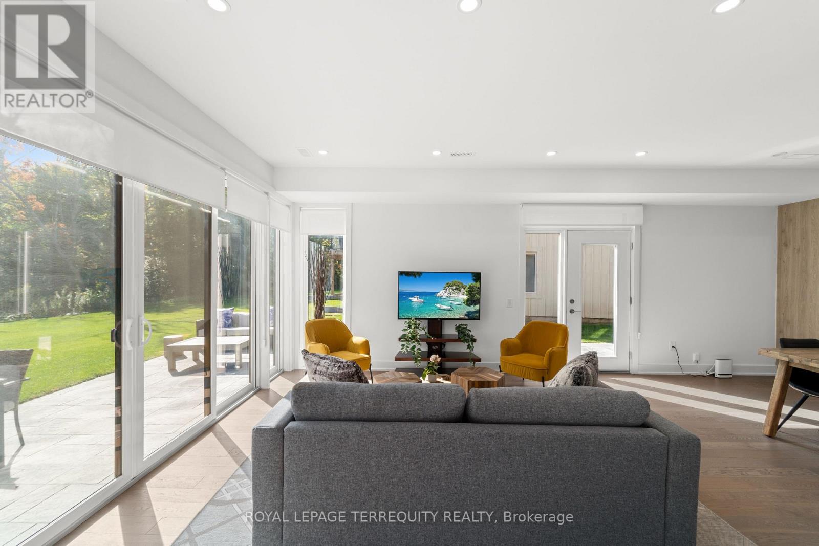 43 Rockmount Crescent, Gravenhurst, Ontario  P1P 0A6 - Photo 12 - X12568220