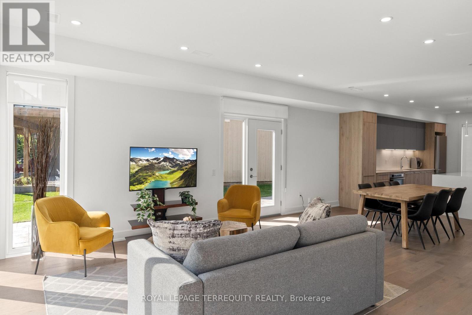 43 Rockmount Crescent, Gravenhurst, Ontario  P1P 0A6 - Photo 13 - X12568220