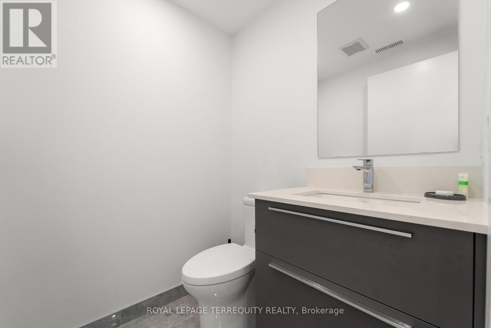 43 Rockmount Crescent, Gravenhurst, Ontario  P1P 0A6 - Photo 15 - X12568220